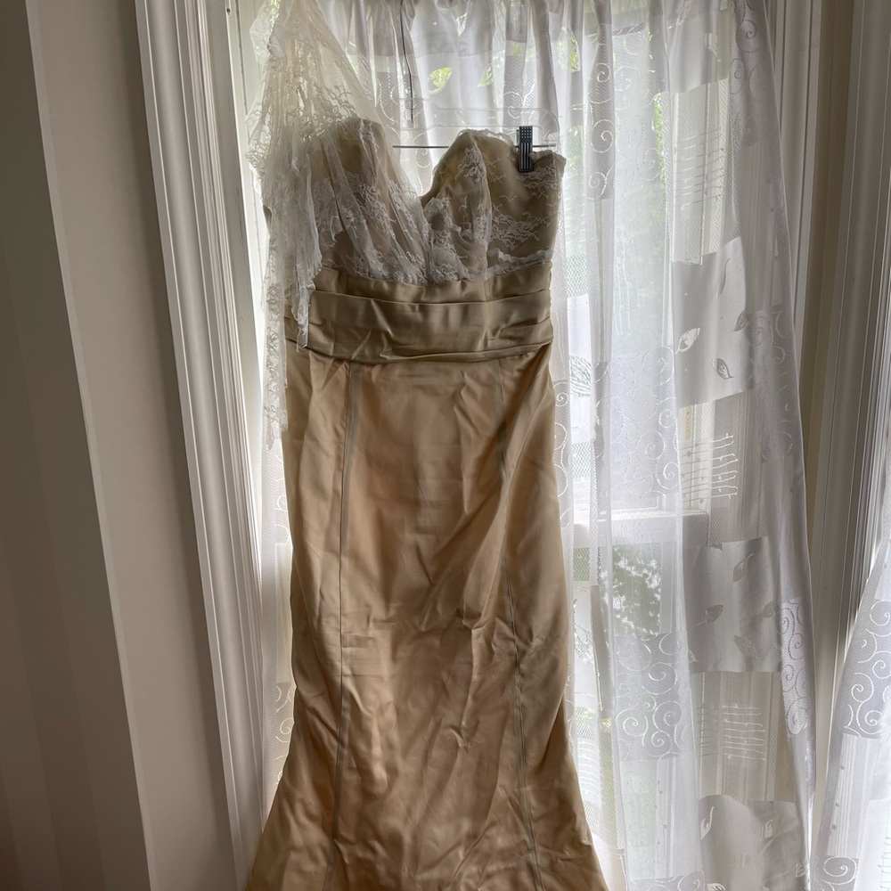 Alvina Valenta Maids dress — worn once as bridesmaid, needs dry cleaning!
